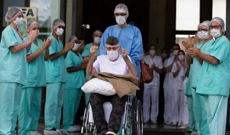 Un brazilian în vârstă de 99 de ani s-a vindecat după infectarea cu noul coronavirus