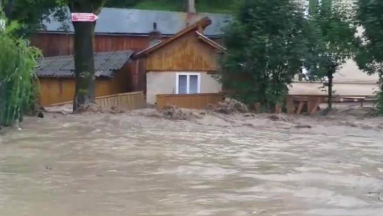 Vremea face ravagii în România. Vin inundațiile! E alertă în 23 de județe