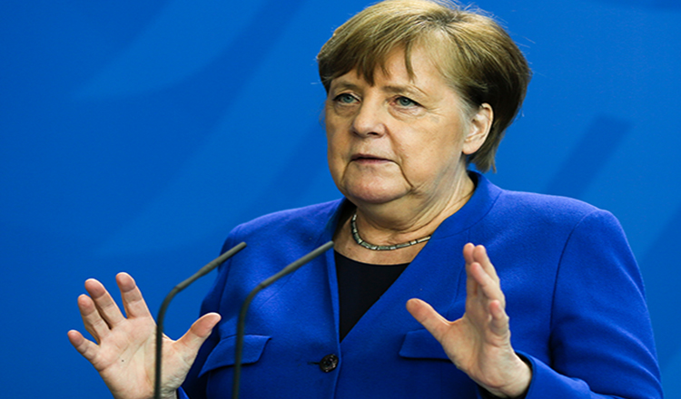 Angela Merkel reacționează la expulzarea diplomaților europeni din Rusia