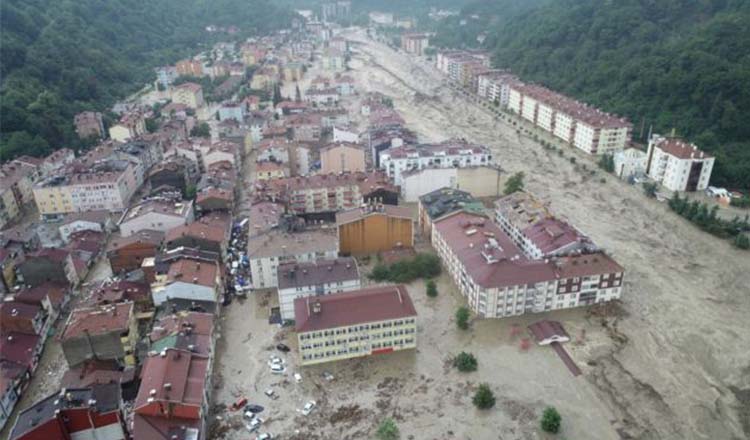 Turcia se luptă cu un nou dezastru. 27 de persoane au murit după ce inundațiile au lovit nordul țării.