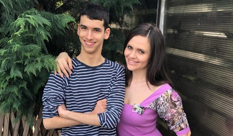 Fiul lui Mădălin Ionescu a împlinit 18 ani. Mesajul Cristinei Șișcanu: ”Lacrimile îmi curg șiroaie”