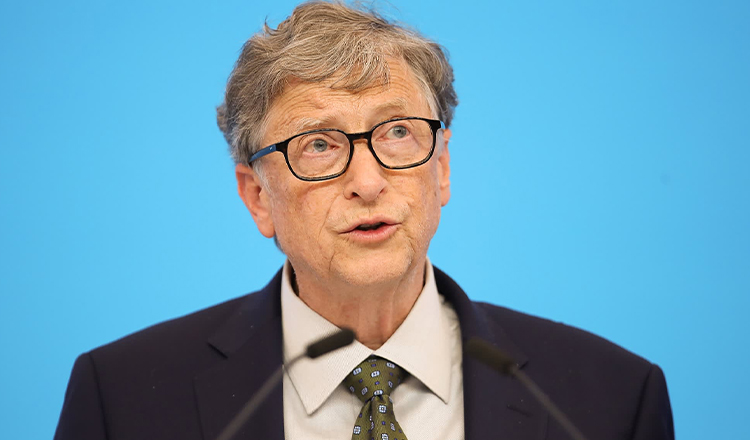 Bill Gates ȘOCHEAZĂ întreaga lume.