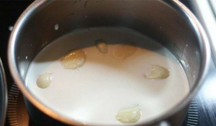 Usturoi cu lapte cald: un remediu miraculos pentru multe probleme de sanatate